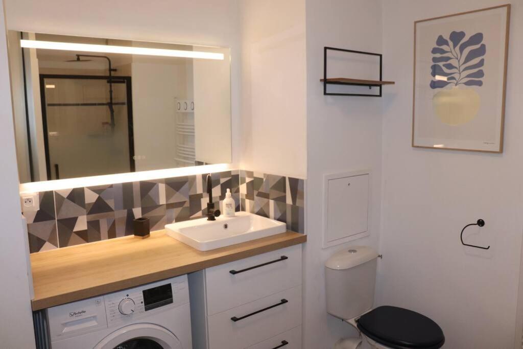 Ferienwohnung Les Cedres -Tram A 50 Metres, Bordeaux A 5 Minutes, Parking Cenon Exterior foto