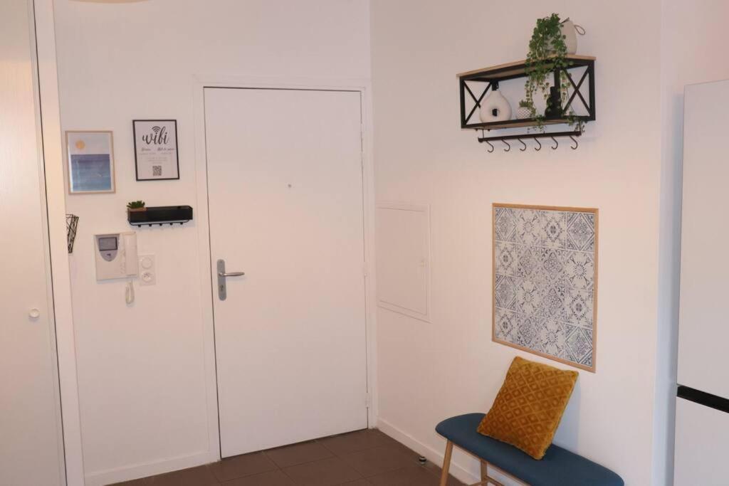 Ferienwohnung Les Cedres -Tram A 50 Metres, Bordeaux A 5 Minutes, Parking Cenon Exterior foto